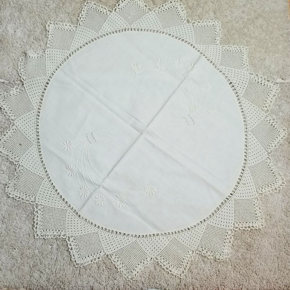 36" Vintage Ivory Round Embroidery + Crochet Table Cloth